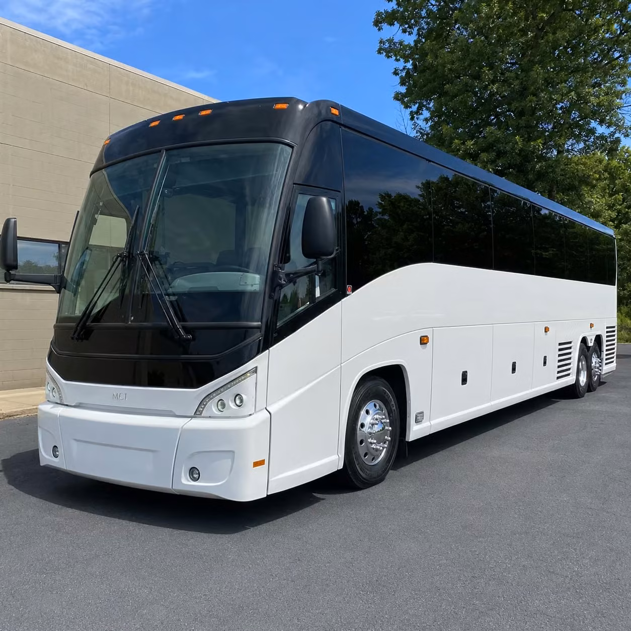 choosing long distance transportation from mesquite for corporate and group events
